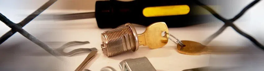 Community Locksmith Store Washington, DC 202-730-2240 - changing-locks